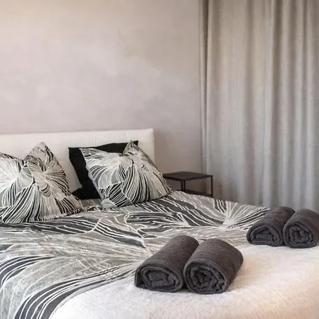 Nid Douillet Aux Portes De Paris * Champigny-sur-Marne